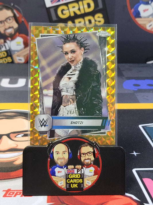 Shotzi 24/50 Gold - #33 - Topps WWE Chrome 2025