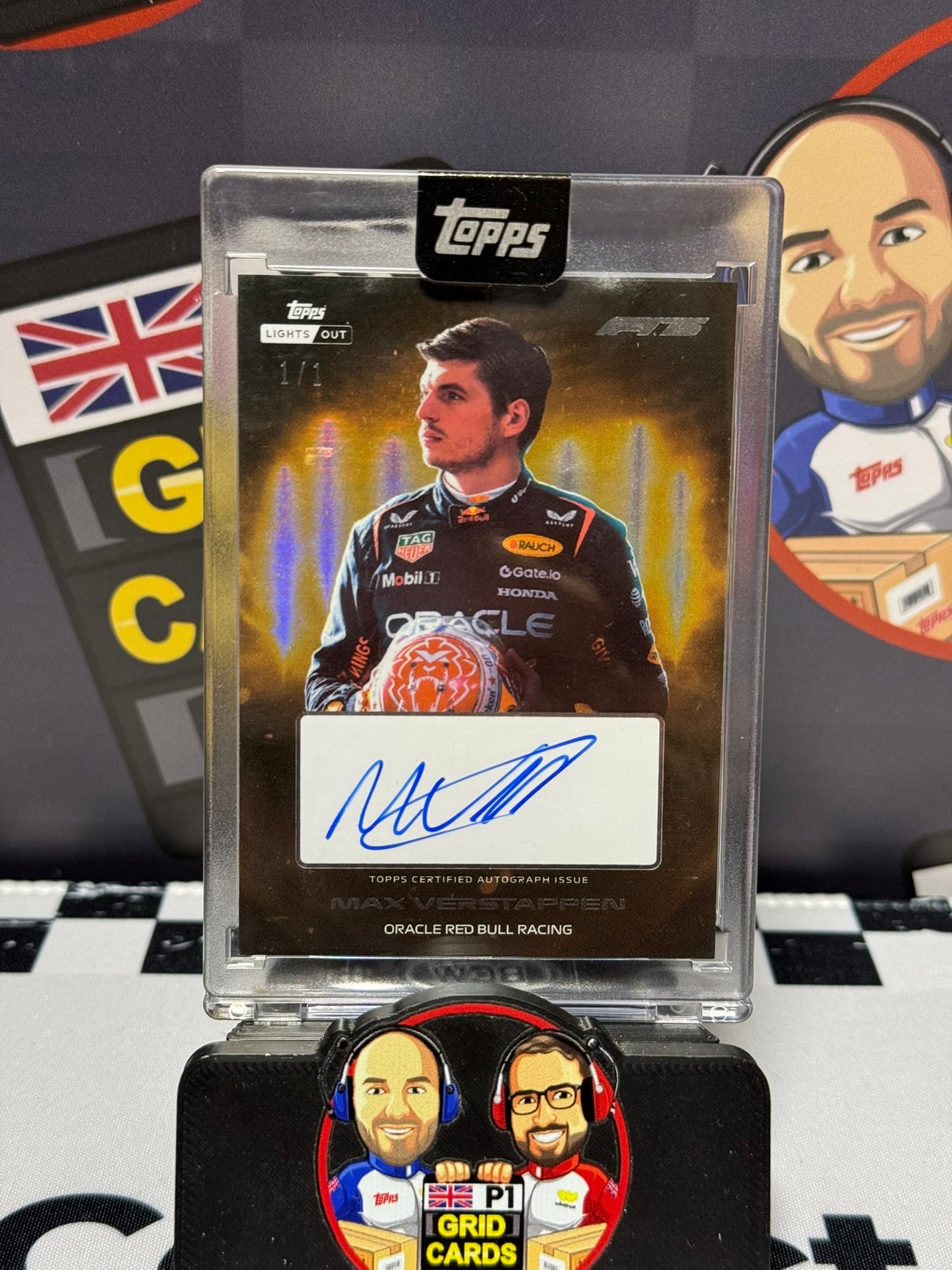 Max Verstappen ON-CARD AUTO GOLD 1/1 - Topps 2025 Lights Out
