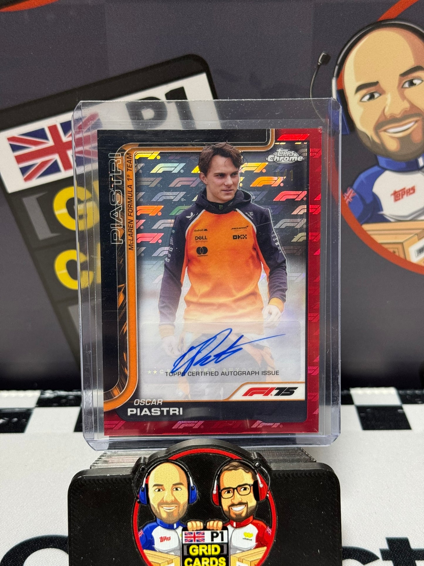 Oscar Piastri AUTO RED BLACK 1/1 - Topps 2025 Chrome Logofractor