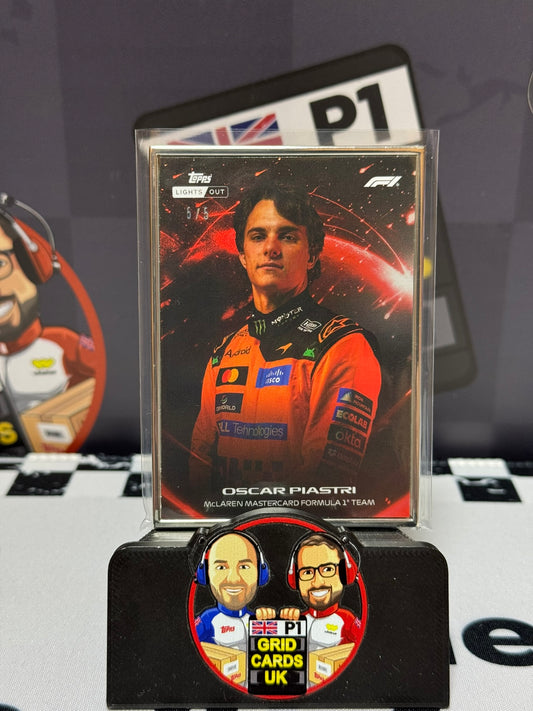 Oscar Piastri RED 5/5 - Topps 2026 Lights Out Drivers Portrait