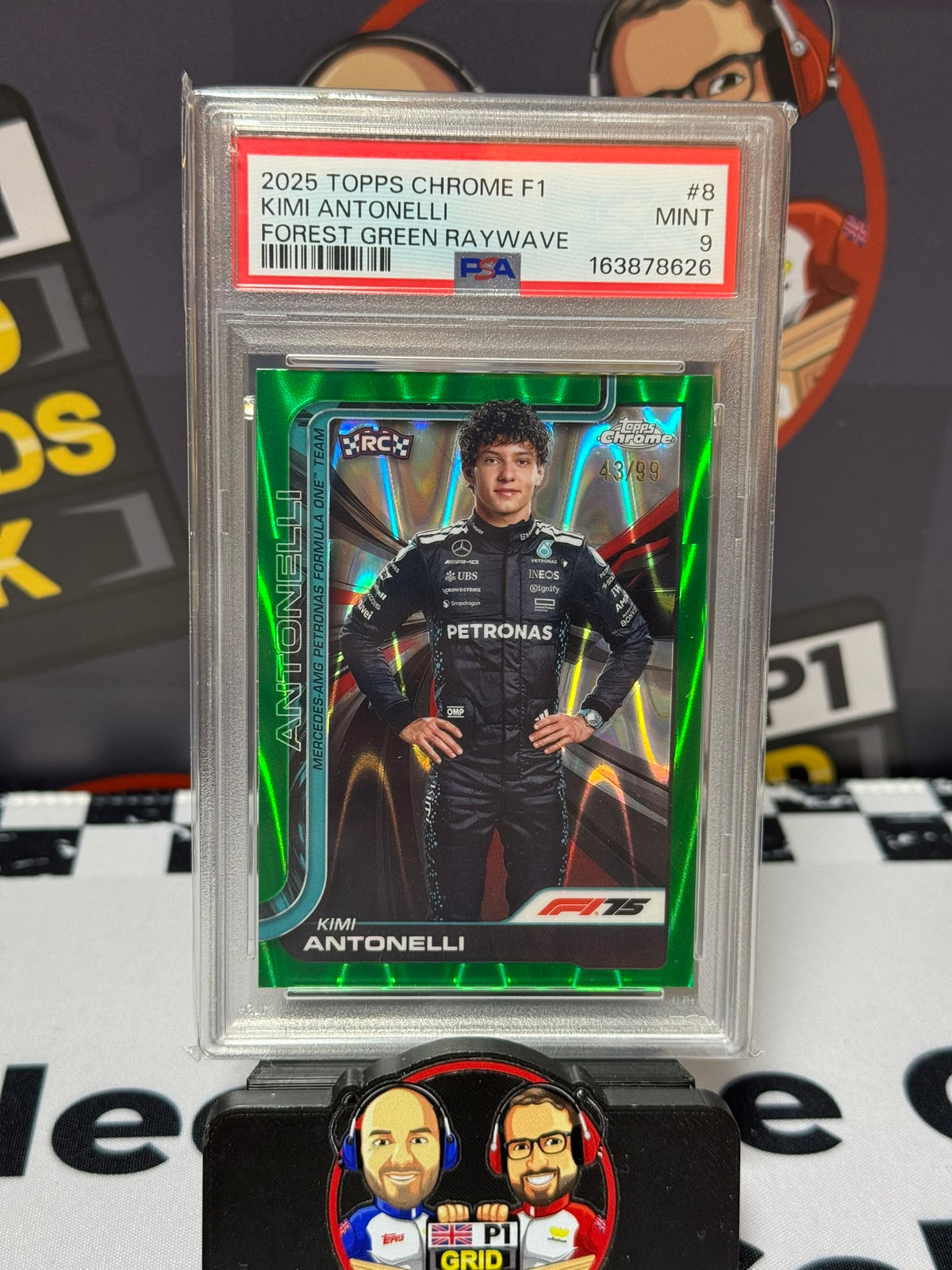 Kimi Antonelli GREEN RAYWAVE 43/99 Rookie RC #8 - Topps Chrome 2025 - PSA 9