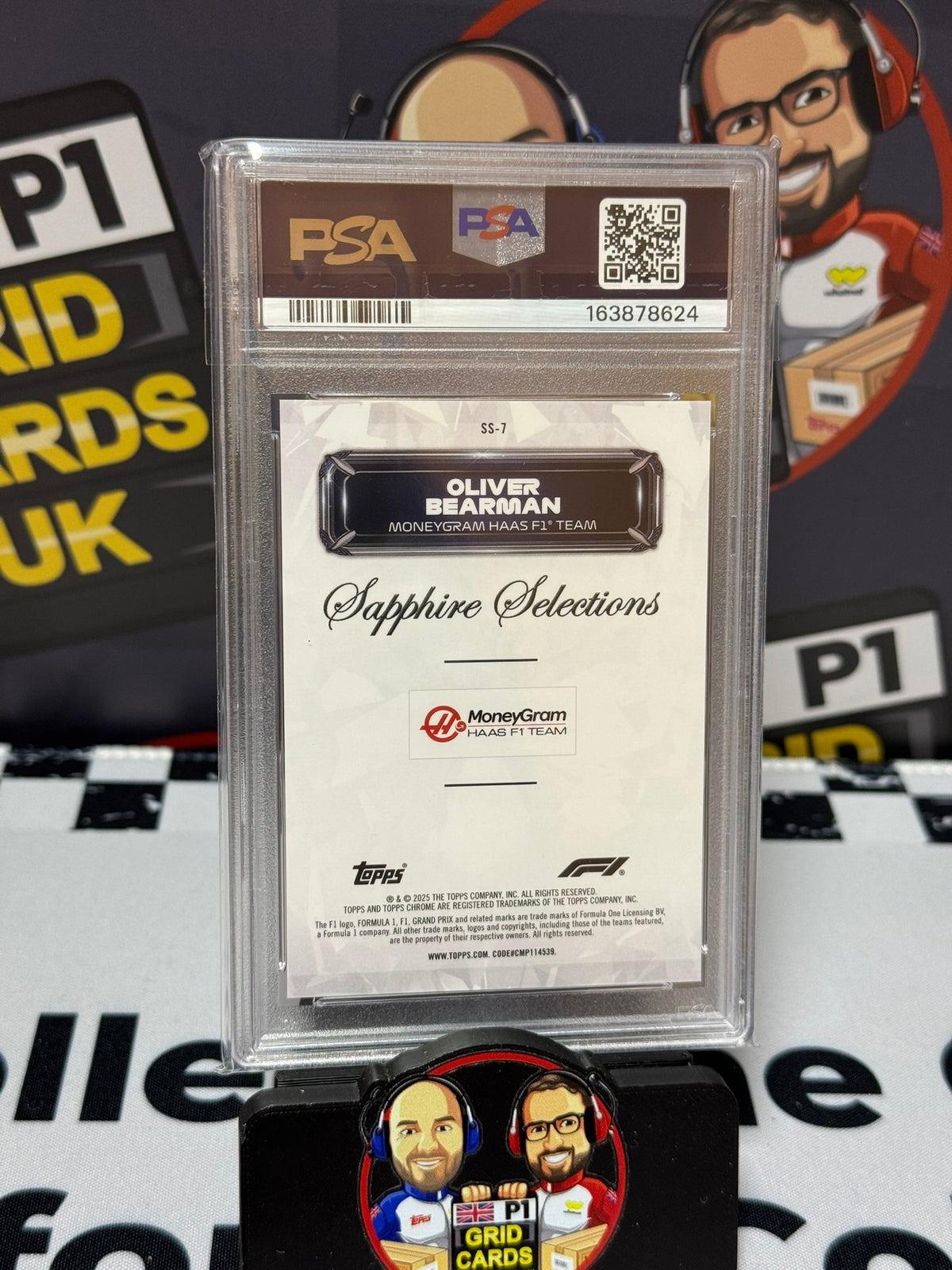 Oliver Bearman Sapphire Selections RC - Topps Chrome Sapphire 2025 - PSA 8