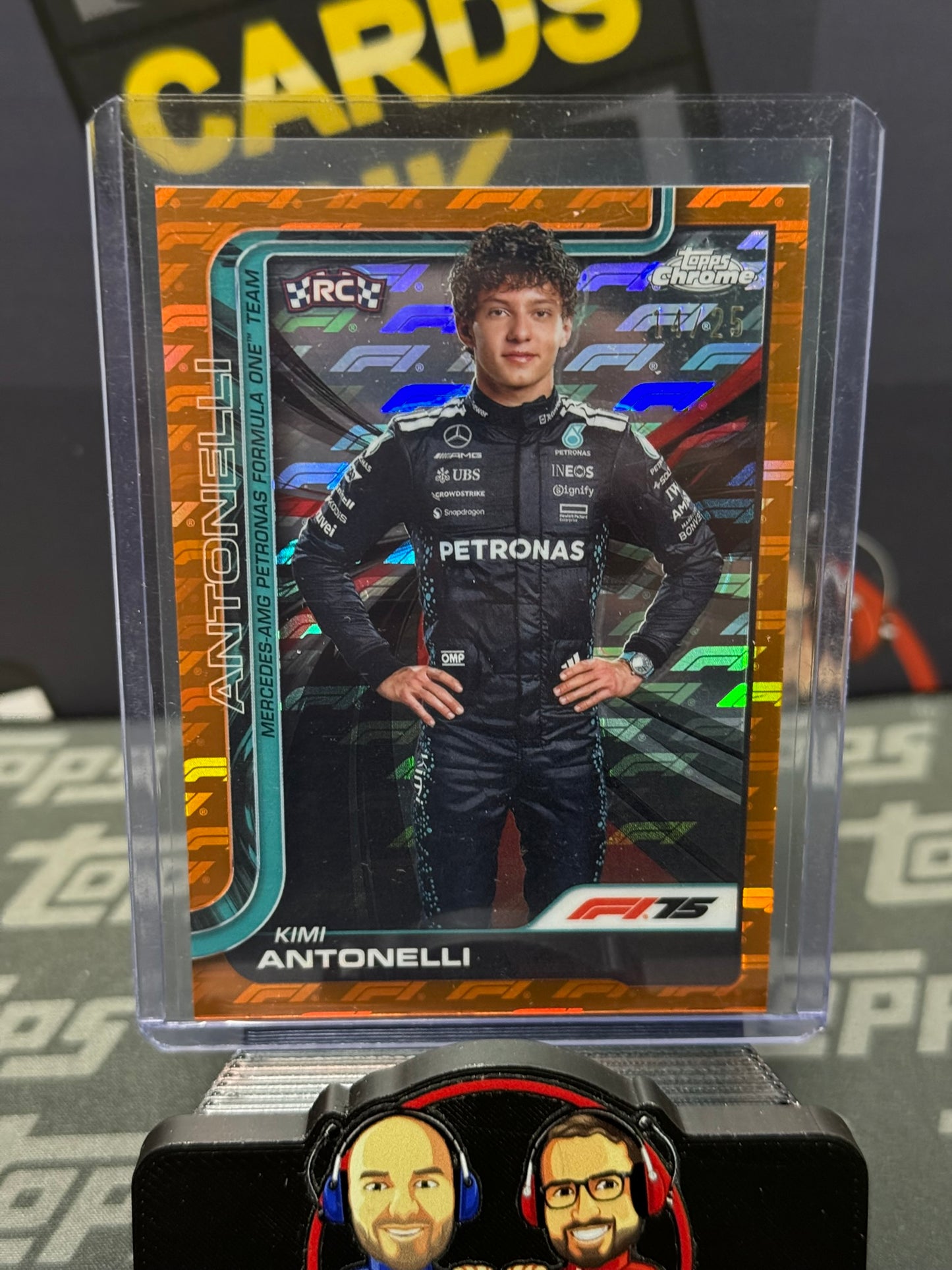 Kimi Antonelli RC Rookie Portrait Orange 14/25 #8 - Topps F1 Chrome Logo Fractor 2025